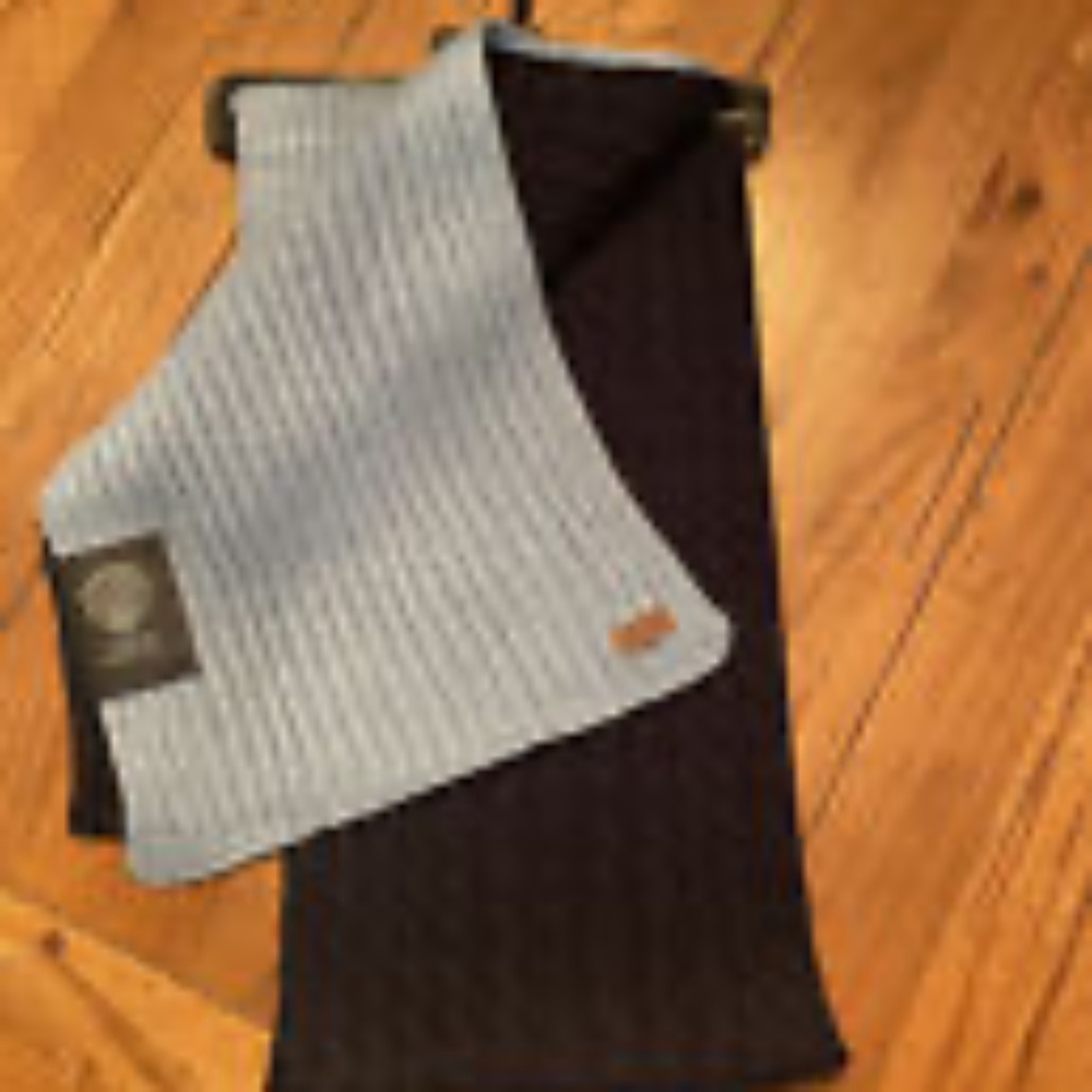 Vince Camuto Cable Knit Scarf Men’s Navy Light Blue Winter Warm NWT